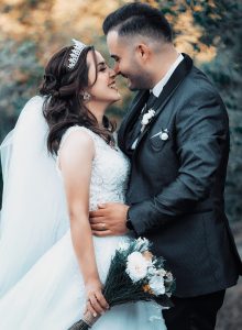 bride and groom in the garden