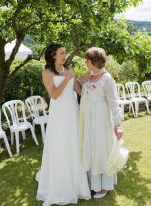 bride and mother